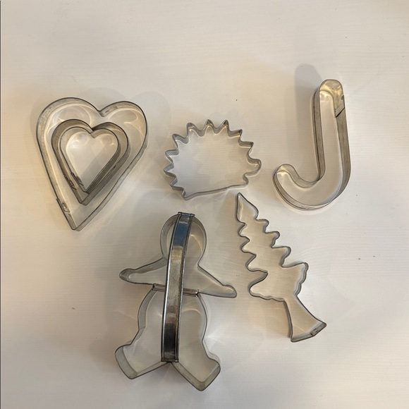 Vintage America Silver Cookie Cutter Set (7) - Picture 3 of 5